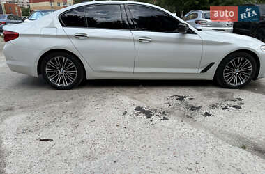 Седан BMW 5 Series 2017 в 