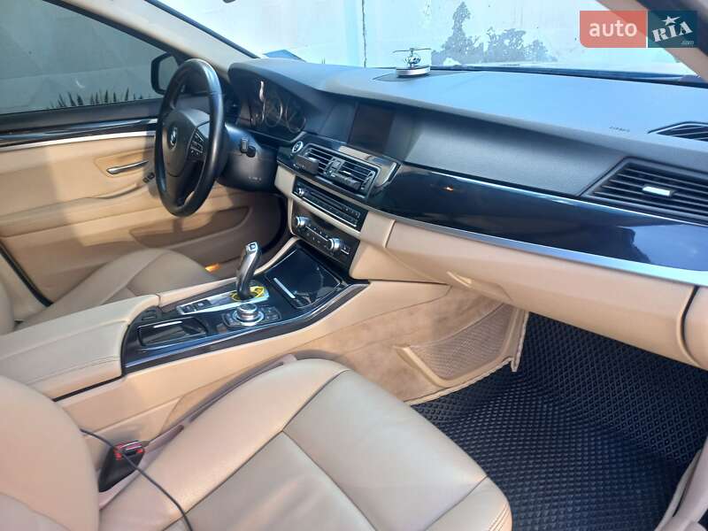 Универсал BMW 5 Series 2011 в Черновцах