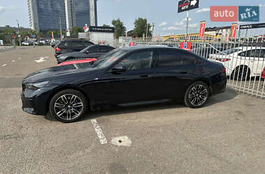 Седан BMW 5 Series 2024 в 
