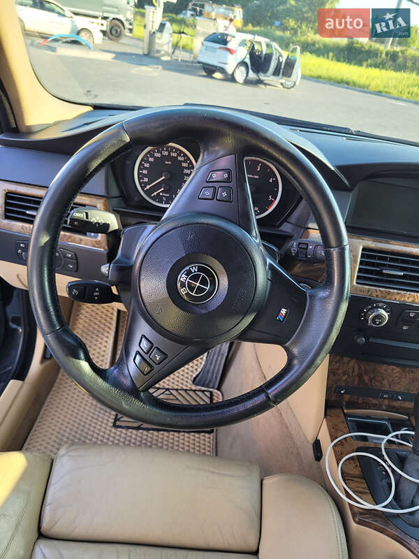 Седан BMW 5 Series 2006 в Львове