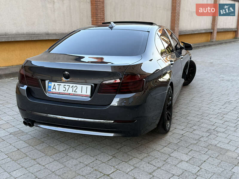 Седан BMW 5 Series 2011 в Коломые