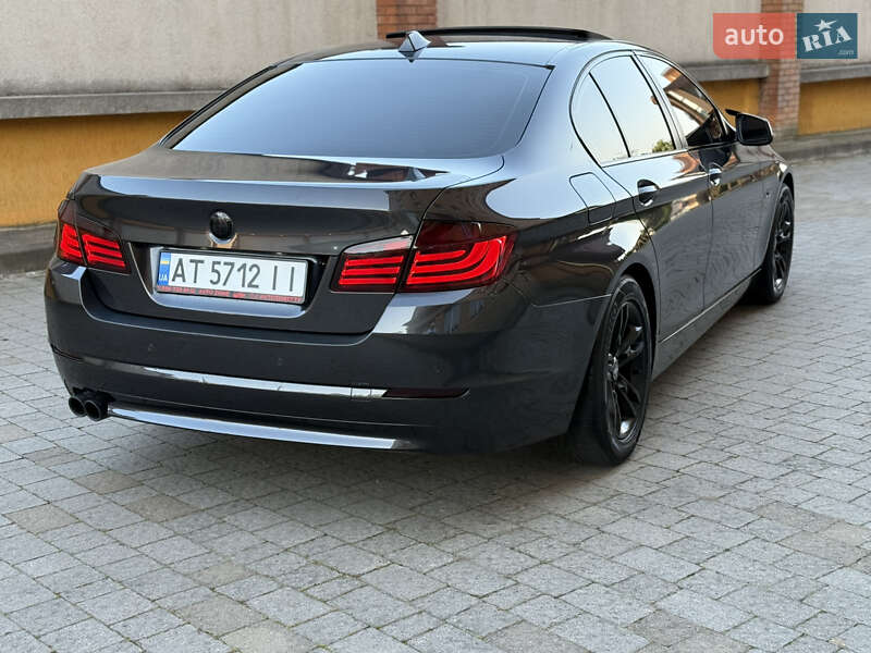 Седан BMW 5 Series 2011 в Коломые