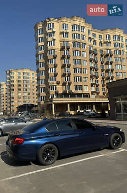 Седан BMW 5 Series 2012 в 