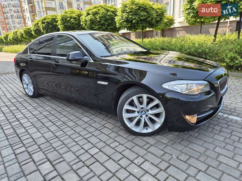 Седан BMW 5 Series 2013 в Ивано-Франковске