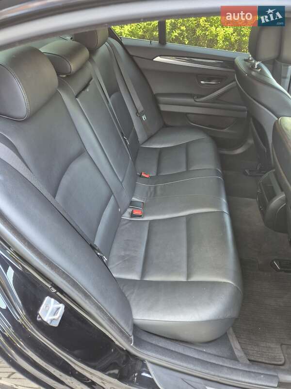 Седан BMW 5 Series 2013 в Ивано-Франковске