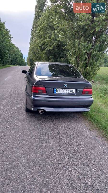 Седан BMW 5 Series 1996 в Барышевке
