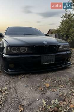 Седан BMW 5 Series 2000 в 