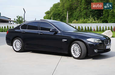 Седан BMW 5 Series 2011 в 