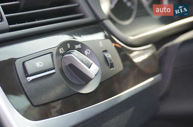 Седан BMW 5 Series 2011 в 