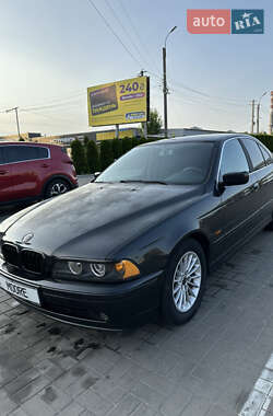 Седан BMW 5 Series 2002 в 