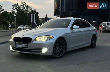 Седан BMW 5 Series 2011 в Львове