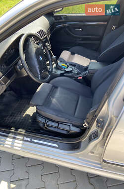Седан BMW 5 Series 2000 в 