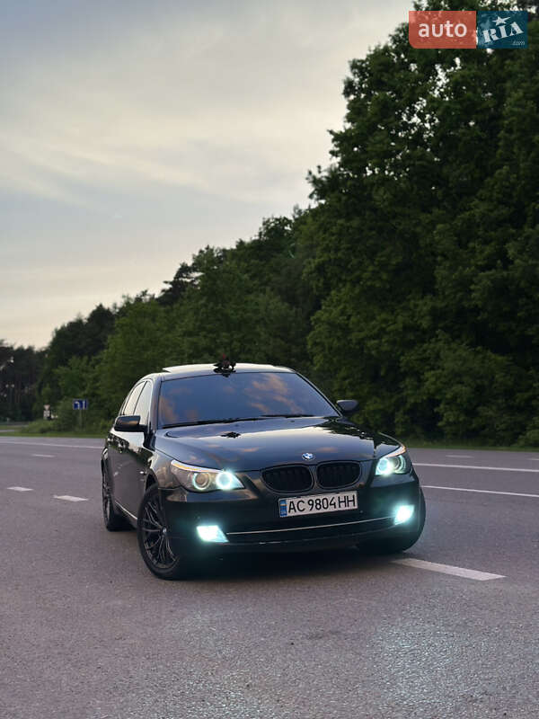 Седан BMW 5 Series 2009 в Владимире