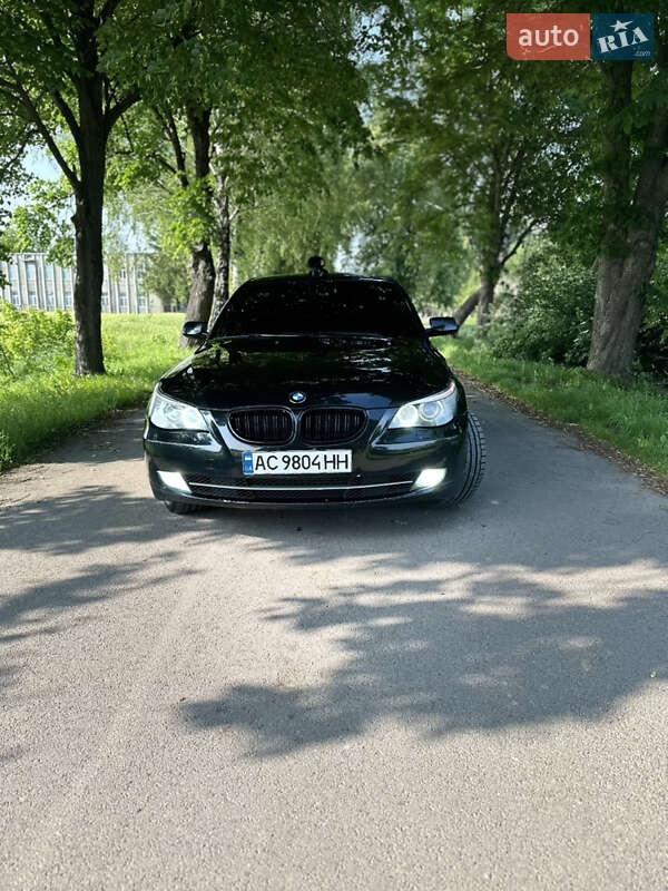 Седан BMW 5 Series 2009 в Владимире