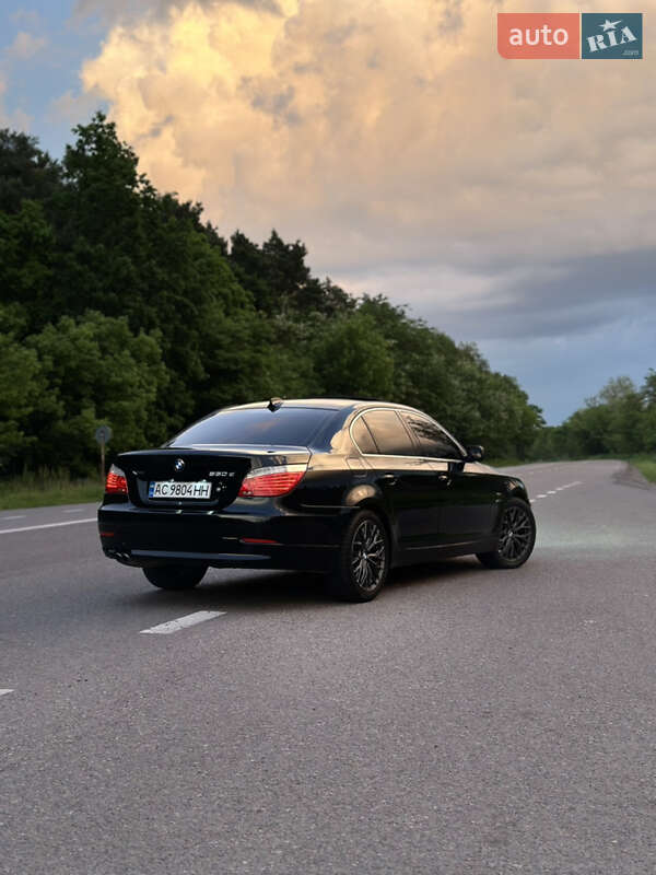 Седан BMW 5 Series 2009 в Владимире