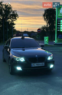 Седан BMW 5 Series 2009 в 