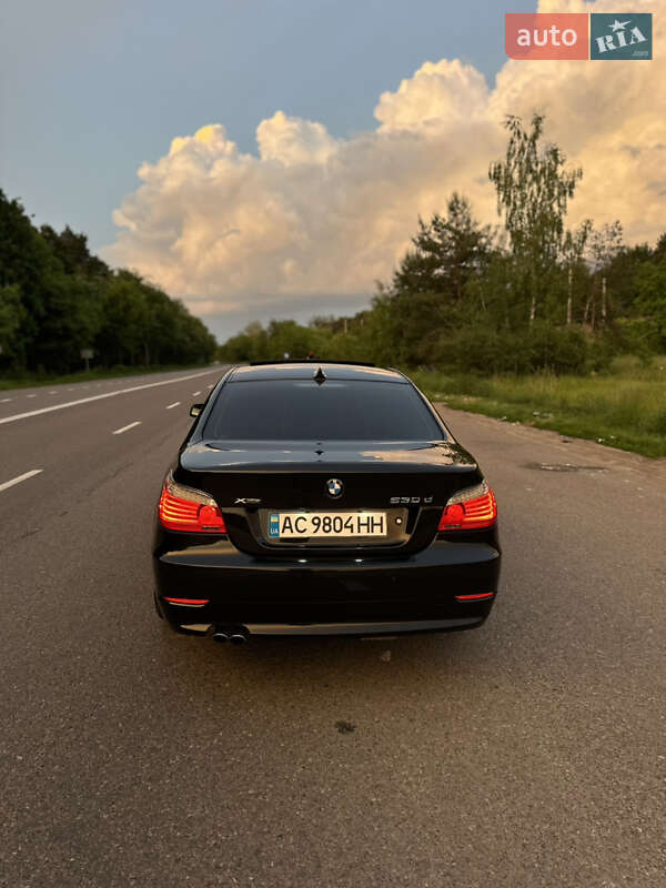 Седан BMW 5 Series 2009 в Владимире