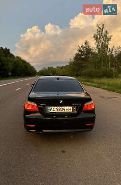 Седан BMW 5 Series 2009 в 