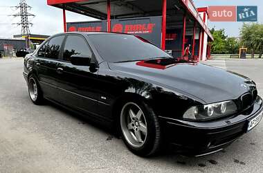Седан BMW 5 Series 2001 в 
