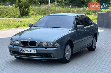 Седан BMW 5 Series 2002 в Ровно