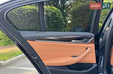 Седан BMW 5 Series 2020 в 