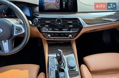 Седан BMW 5 Series 2020 в 