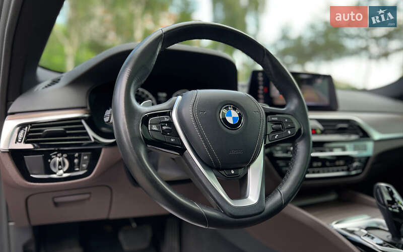 Седан BMW 5 Series 2018 в Львове фото 21 Седан BMW 5 Series 2018 в Львове