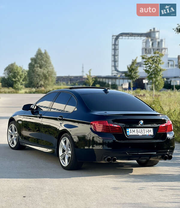 Седан BMW 5 Series 2015 в Коростене