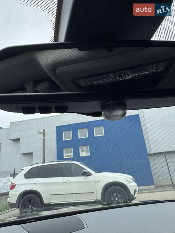 Седан BMW 5 Series 2015 в Ковеле