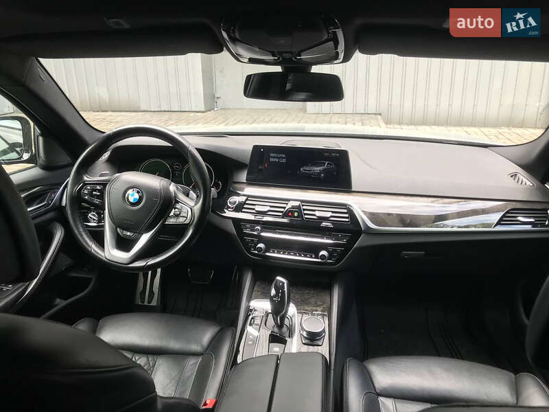 Седан BMW 5 Series 2017 в Киеве