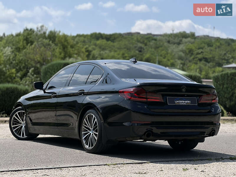 Седан BMW 5 Series 2018 в Дніпрі