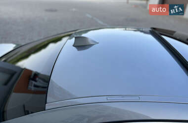 Седан BMW 5 Series 2012 в 