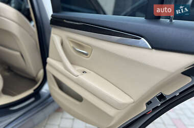 Седан BMW 5 Series 2012 в 