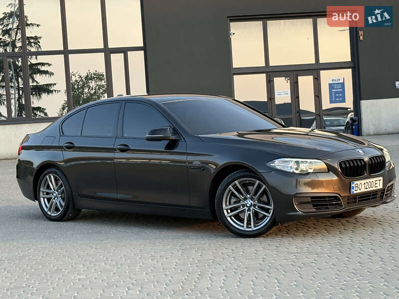 Седан BMW 5 Series 2015 в Тернополе
