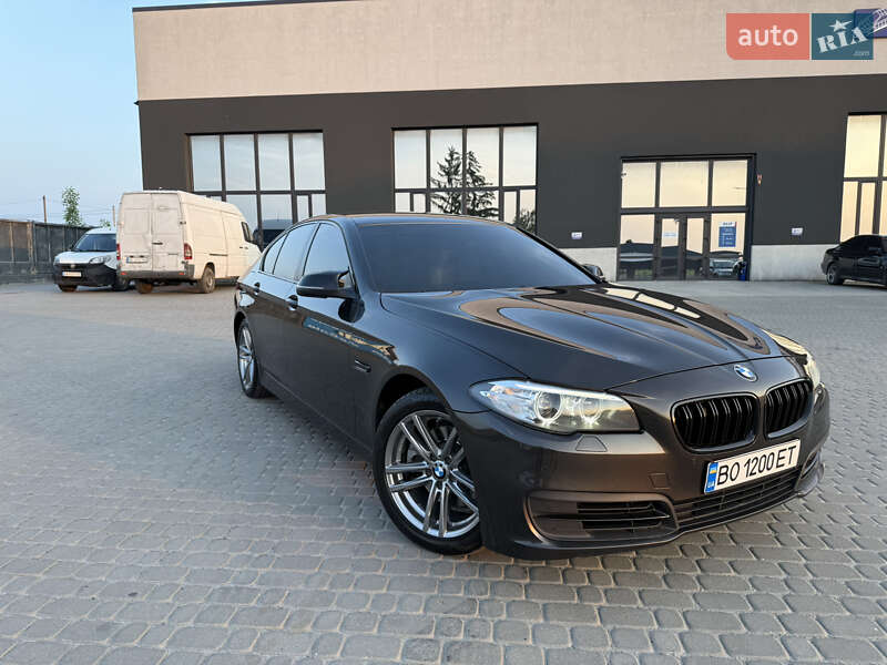 Седан BMW 5 Series 2015 в Тернополе