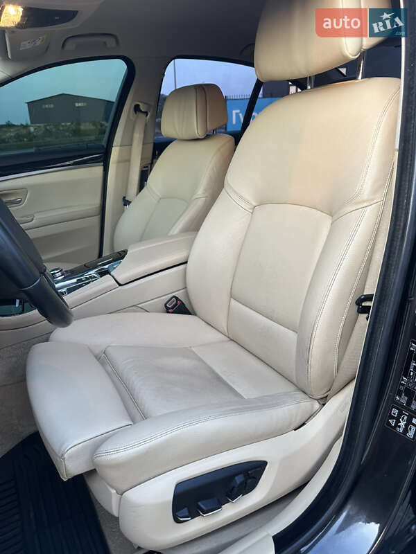 Седан BMW 5 Series 2015 в Тернополе