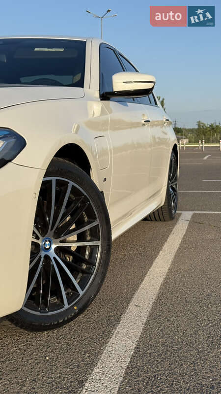 Седан BMW 5 Series 2018 в Кривом Роге