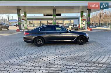 Седан BMW 5 Series 2017 в 