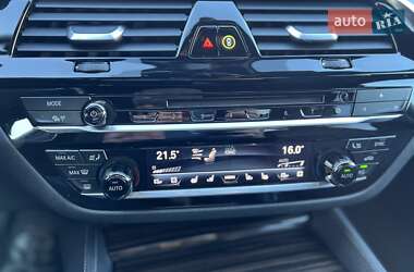 Седан BMW 5 Series 2017 в 