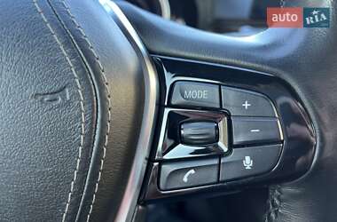 Седан BMW 5 Series 2017 в 
