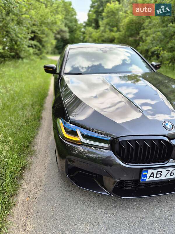 Седан BMW 5 Series 2018 в Шаргороде