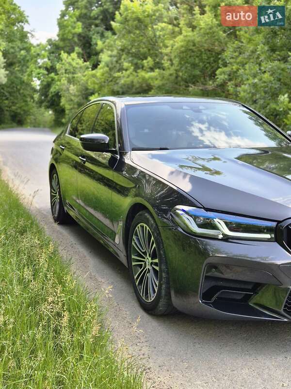 Седан BMW 5 Series 2018 в Шаргороде