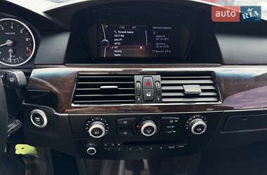 Седан BMW 5 Series 2009 в 