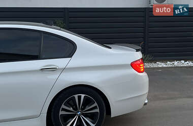 Седан BMW 5 Series 2012 в 
