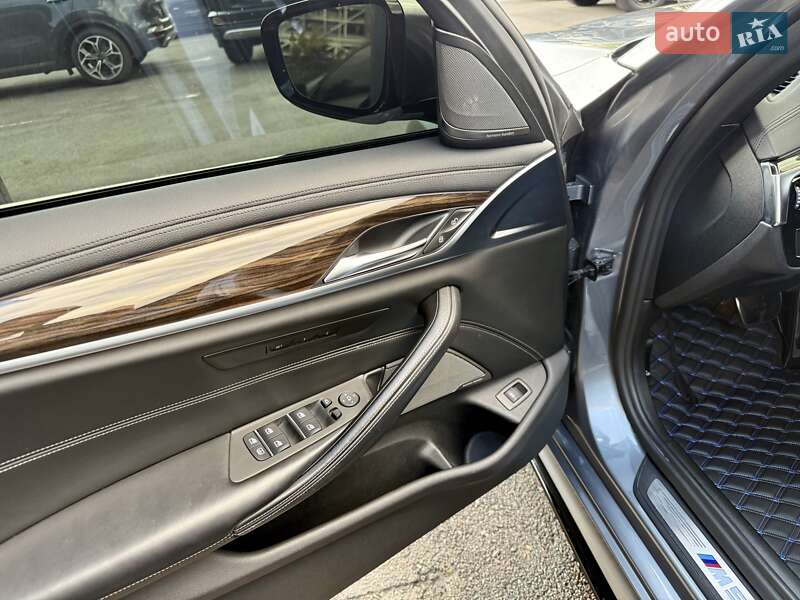 Седан BMW 5 Series 2017 в Киеве