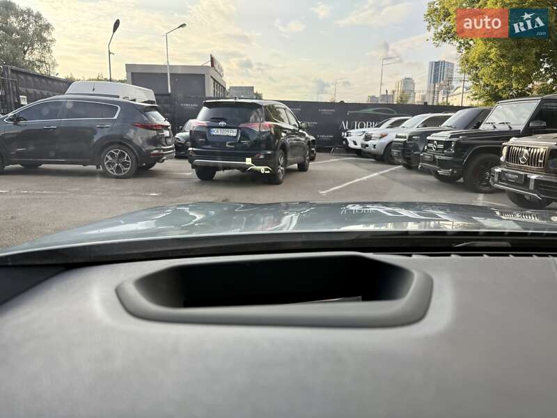 Седан BMW 5 Series 2017 в Киеве