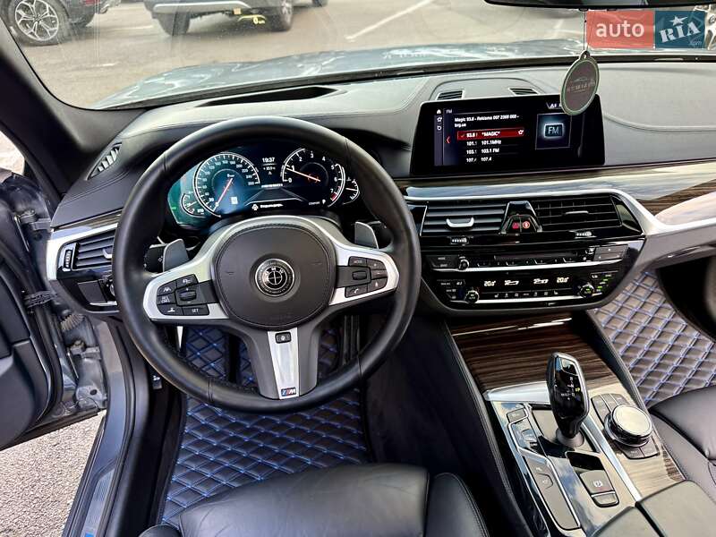Седан BMW 5 Series 2017 в Киеве