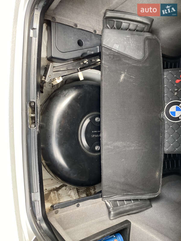 Седан BMW 5 Series 2002 в Семенівці