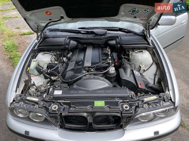 Седан BMW 5 Series 2002 в Семенівці