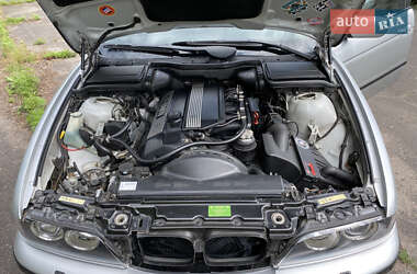 Седан BMW 5 Series 2002 в 